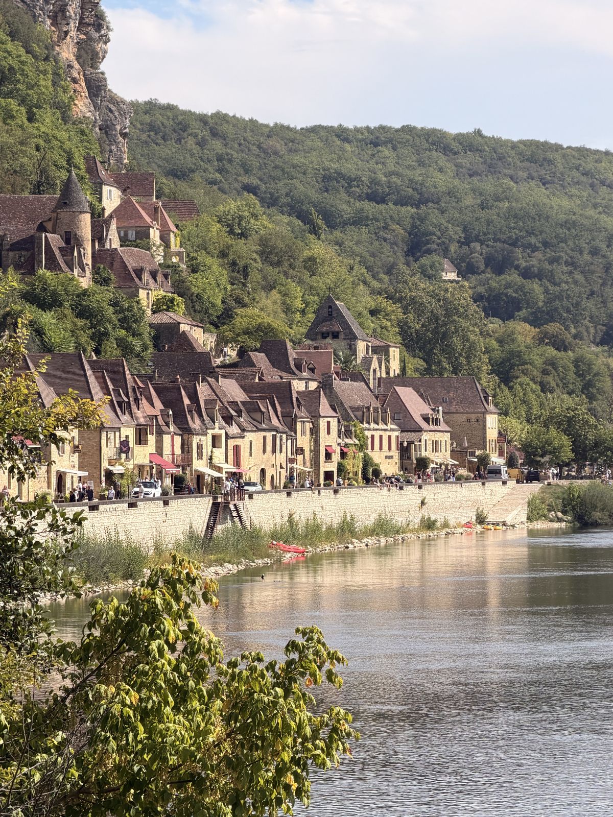 La Roque-Gageac seen across the Dordogne